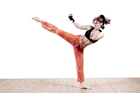 7 Full Body Kickboxing Workouts for Women