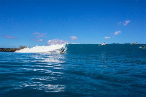 Discover the 10 Best Surf Spots in Hawaii