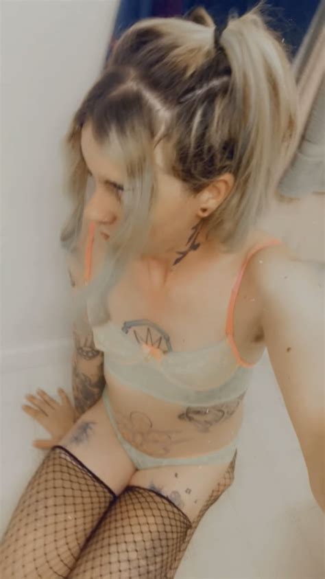 Bikini Babe Pics Xhamster