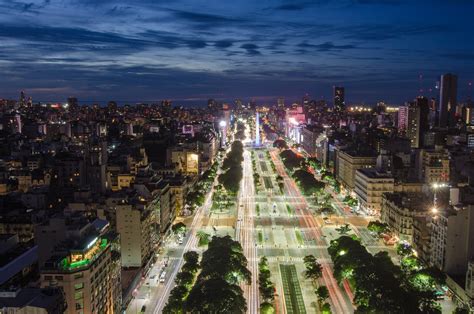 anochecer del  de mayo sacada desde el ministerio de obras publicas