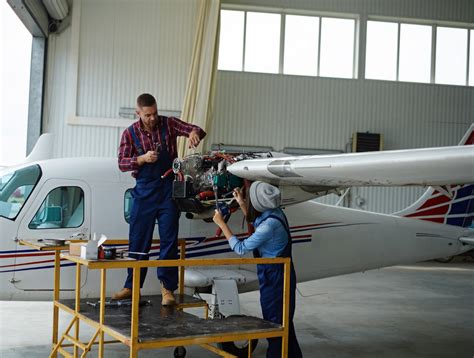 Aircraft Mechanic – Standard Tools - Career in Aerospace