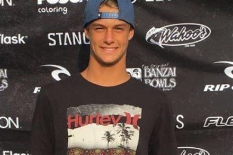 Muere A Los 16 Años La Promesa Del Surf Zander Venezia