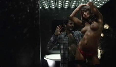 Naked Fanny Krich In A Ses Pieds