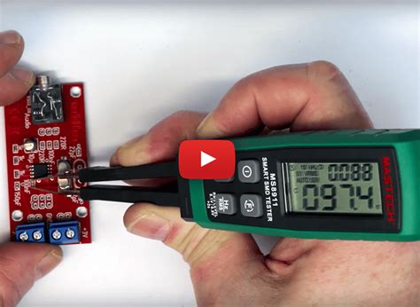 Mastech MS8911: SMD LCR-Tweezers every maker should own | Elektor Magazine