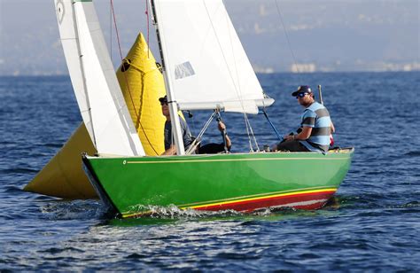 What To Expect In A Basic Sailing Class Harbor Sailboats Sailing School