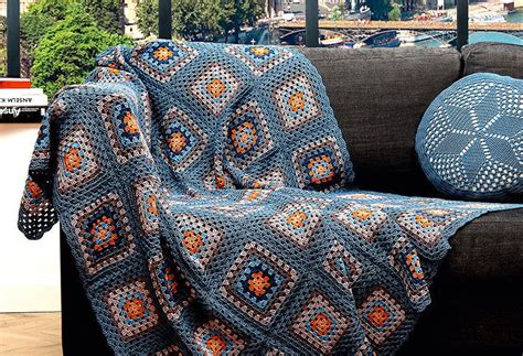 Granny Square Decke Mit Kettmaschen Crochet Square Patterns Crochet