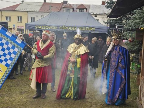 Orszak Trzech Kr Li W Staszowie Wspania A Atmosfera I Zagroda Z Ywymi