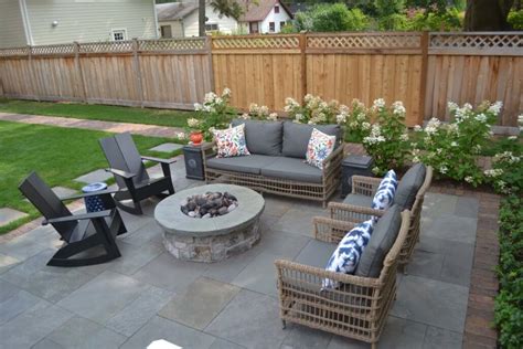 Reclaimed Pavers, Bluestone Patio, & Stone Fire Pit - Evanston, IL ...