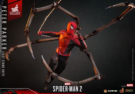 Hot Toys VGM71 Marvel S Spider Man 2 1 6th Scale Peter Parker Last Stand Suit Collectible