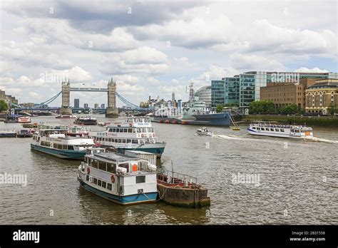 London Bridge and HMS Belfast Stock Photo - Alamy