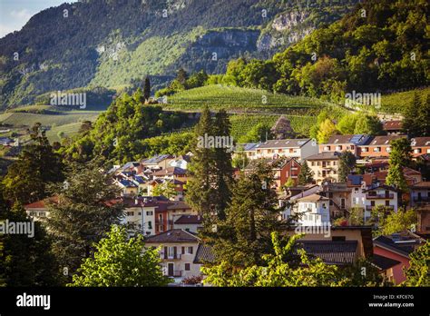 Povo hi-res stock photography and images - Alamy