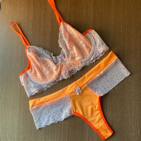 Conjunto Sexy Plus Size Lingerie Neon Bicolor Calcinha e Sutiã Aro Renda Sensual Microfibra