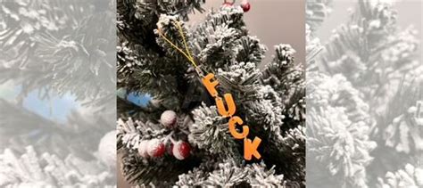 Брелок из букв fuck из эпоксидной смолы купить в Москве с доставкой Личные вещи Авито