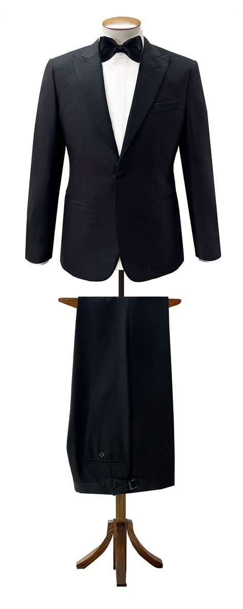 Black Wool Peak Lapel Tuxedo Aria