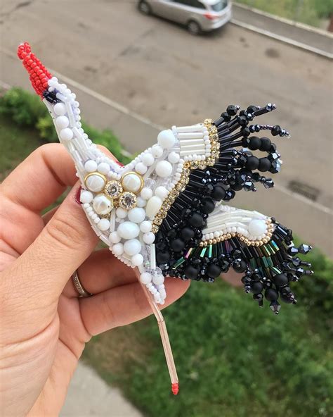 На выписку с роддома с таким красавцем ♥️ Брошь "Аист" на заказ ...