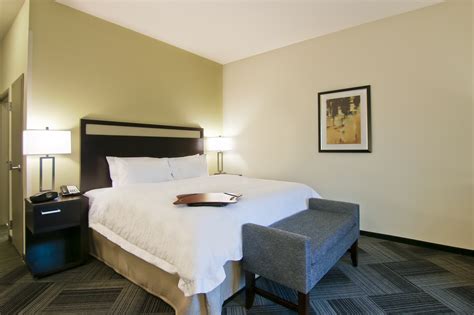 Photo Gallery - Hampton Inn & Suites Bellevue Downtown-Seattle, WA