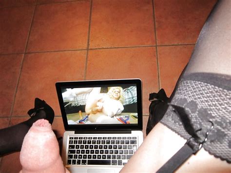 Carole Cums Over Cupcake Porn Pictures XXX Photos Sex Images 2142723 PICTOA