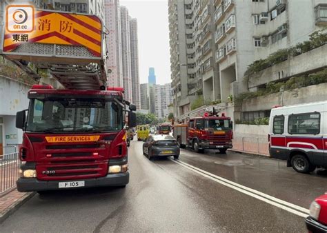 荃灣住宅單位起火男戶主送院 疑電批充電短路引致｜即時新聞｜港澳｜oncc東網