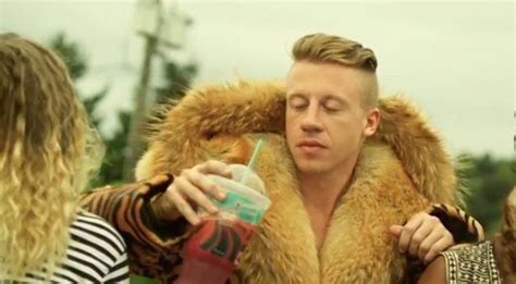 Best Hip Hop Video Vma Goes To Macklemore And Ryan Lewis Cant Hold Us