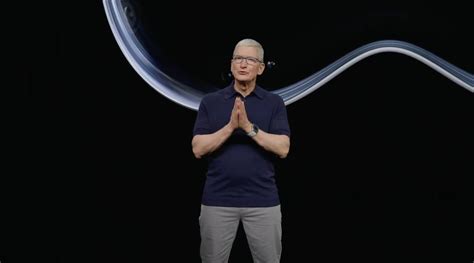 Apple Ceo Tim Cook Says Apple Vision Pro On Schedule For Early 2024