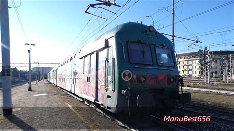 Treni In Transito Di Tutti I Tipi Alla Stazione Di Milano Lambrate