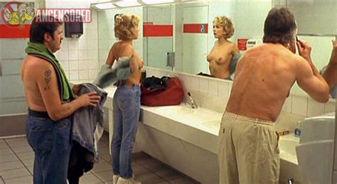 Naked Amélie Pick in L homme idéal