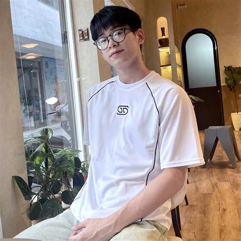 O Thun Nam N Raglan Line Ph I Vi N Hot Trend Form R Ng Tay L Unisex Top C Tr N Shopee Vi T Nam