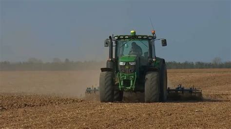 Toulouse mort d un enfant de trois ans écrasé par le tracteur de son