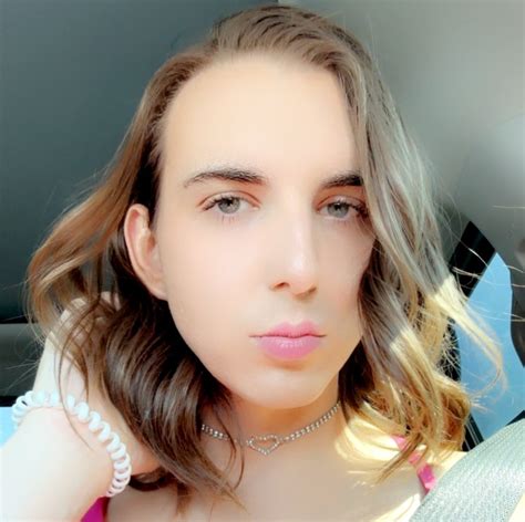 Youtube Star Kris Tyson Came Out As Transgender And Started Living Her