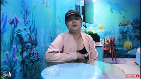 I Fuck My Gym Buddy For The First Time