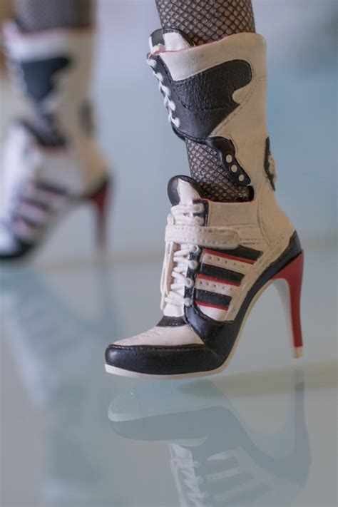 Test Avis Figurine Hot Toys Une Folie De Perfection Gentleman