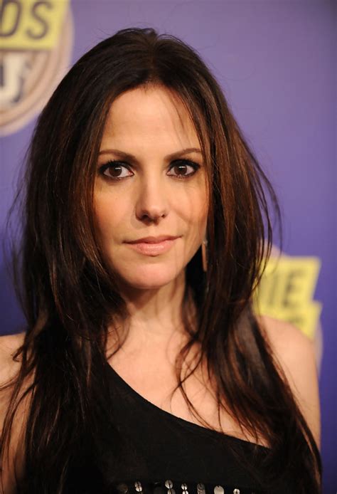Mary-Louise Parker 2025: Boyfriend, net worth, tattoos, smoking & body