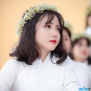 Hot girl Phạm Châu Hồng Vân