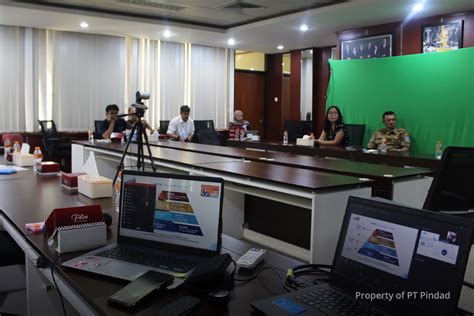 PT Pindad Persero TJSL Pindad Bersama Dinas KUKM Kota Bandung