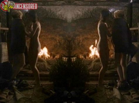 Naked Lisa Maria Potthoff in Ein Weihnachtsmärchen Wenn alle Herzen schmelzen