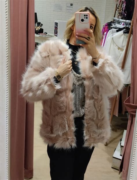 Abrigo Kora Nude The Valeria Moda Mujer