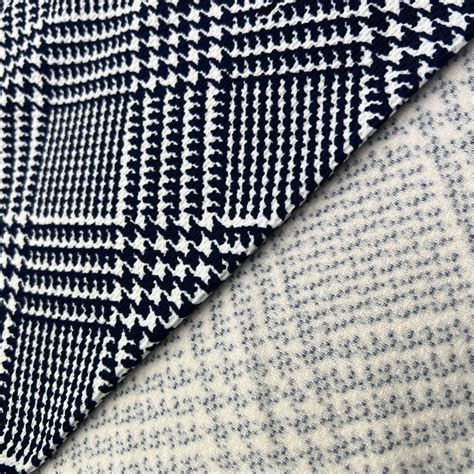 Трикотаж диор двухсторонний бордюр "Цветы" PAP014, белый, темно-синий ...