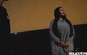 Cachonda Latina Milf Es Follada A Cuatro Patas En La Estacion Policial SEXTVX