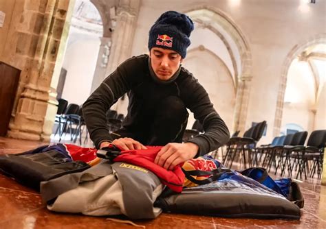 DANI ROMÁN y su vuelo wingsuit bajo el Puente de Ronda