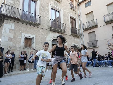 La Ribera dEbre es retroba a Vinebre per mantenir viva la tradició de