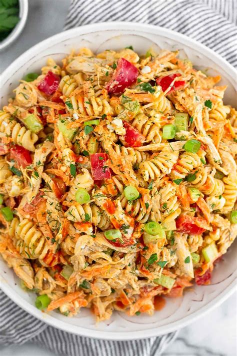 Easy 25 Minute Chicken Parmesan Pasta Skillet Eat The Gains