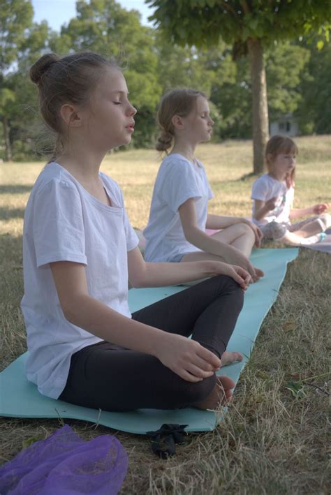 Kunstherapeutin Köln Kinderyogastudio Assana Frosch