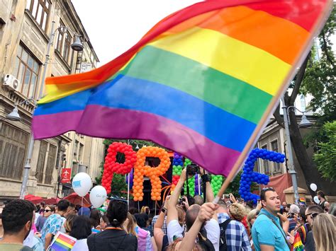 Gay Pride 2021 la Marche des Fiertés LGBT aura lieu le 26 juin à Paris sans chars podiums ni