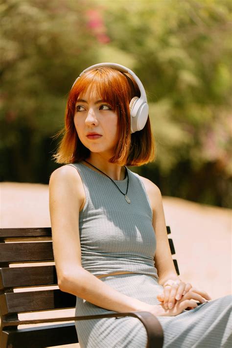 Las Letras De Las Canciones Se Han Vuelto Más Simples Más Negativas Y