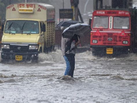 Imd Predicts Heavy Rain In Mumbai On Wednesday Red Alert For Thane Kdmc Says Step Out Only If