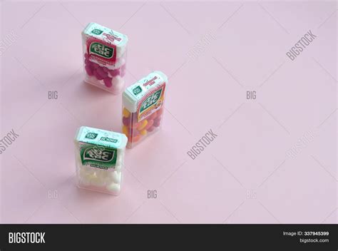 Many Tic Tac Candy Image & Photo (Free Trial) | Bigstock