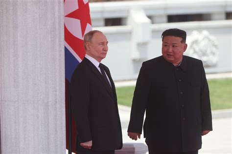 Putin's Meeting With Kim Jong Un Sparks Warning From UK Official - Newsweek