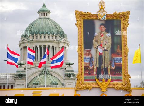 King Maha Vajiralongkorn Hi Res Stock Photography And Images Alamy