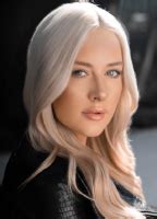 BROOKE SCHOFIELD Nude AZNude