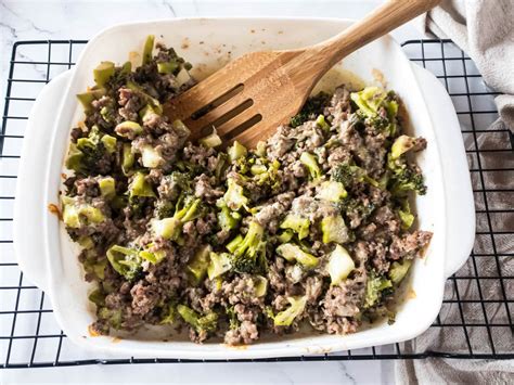 Easy Cheesy Beef And Broccoli Casserole